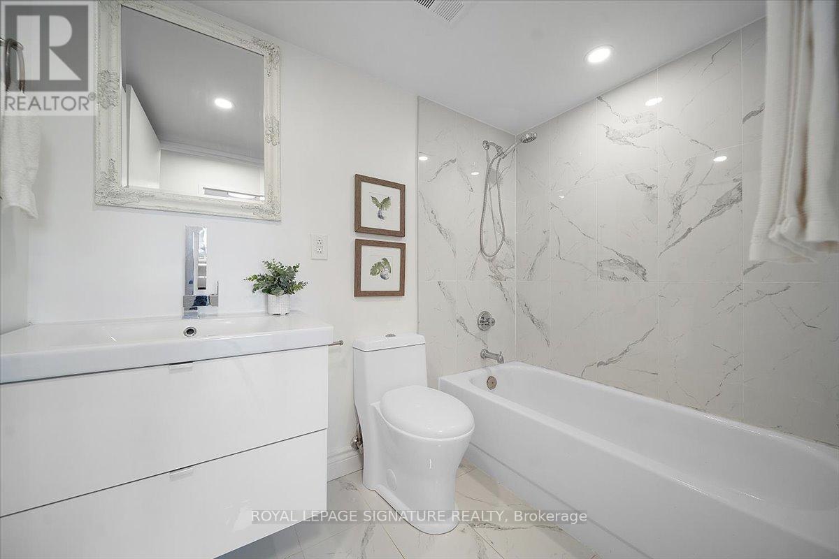 903 - 5 Rowntree Road, Toronto, Ontario  M9V 5G9 - Photo 11 - W12722014