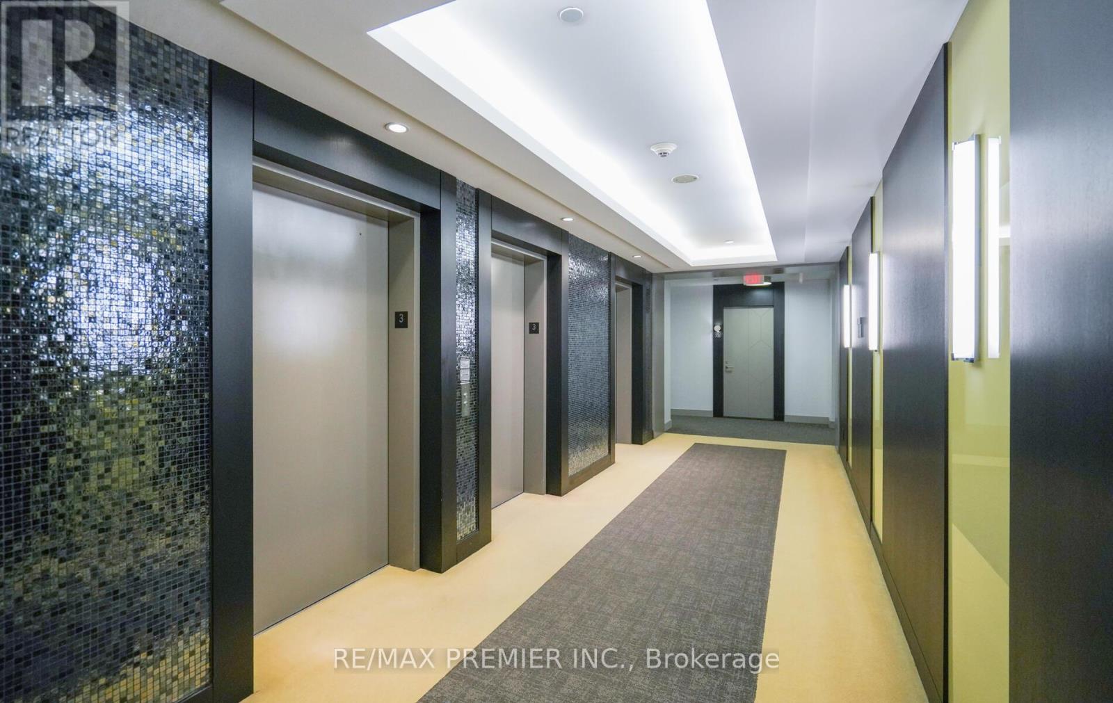 303 - 2 Old Mill Drive, Toronto, Ontario  M6S 0A2 - Photo 21 - W12718316