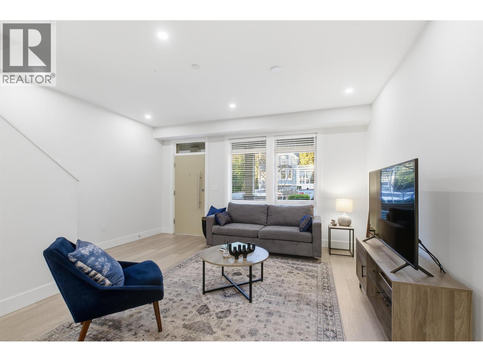 2 115 W Queens Road, North Vancouver, British Columbia  V7N 2K4 - Photo 10 - R3082326