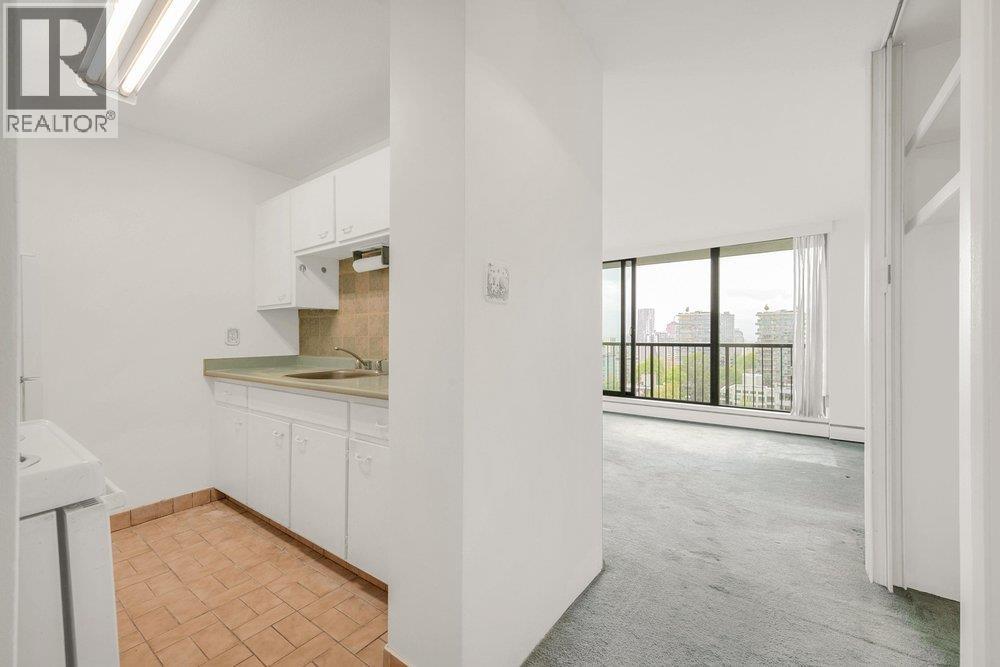 2103 1330 Harwood Street, Vancouver, British Columbia  V6E 1S8 - Photo 2 - R3082327