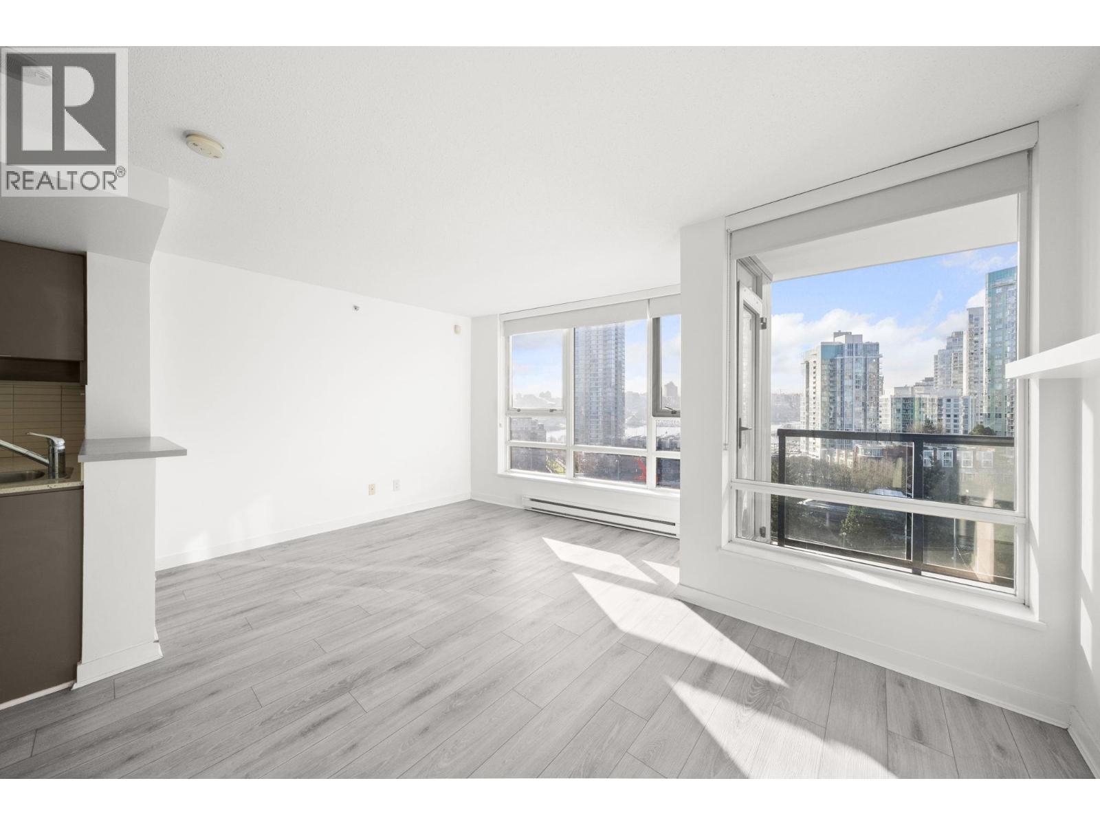 1501 939 Expo Boulevard, Vancouver, British Columbia  V6Z 3G7 - Photo 2 - R3082347