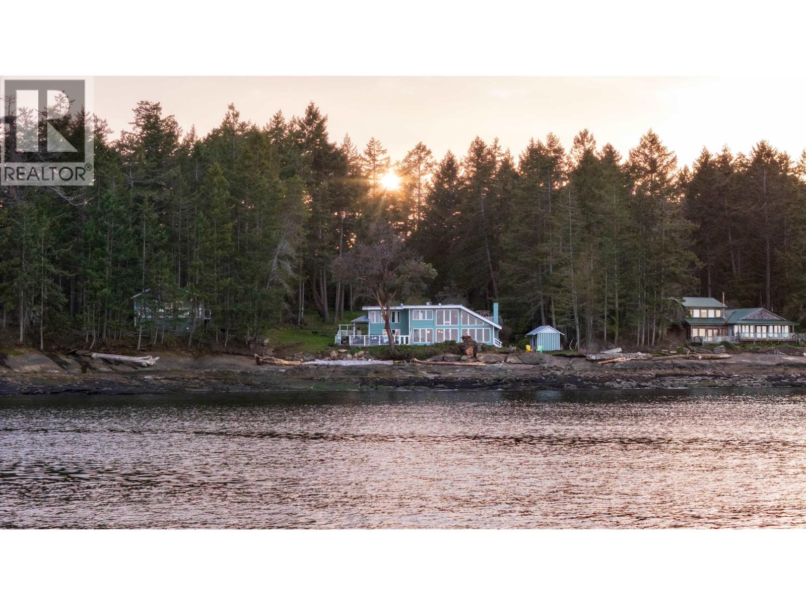 281 Bellhouse Road, Galiano Island, British Columbia  V0N 1P0 - Photo 11 - R3082363