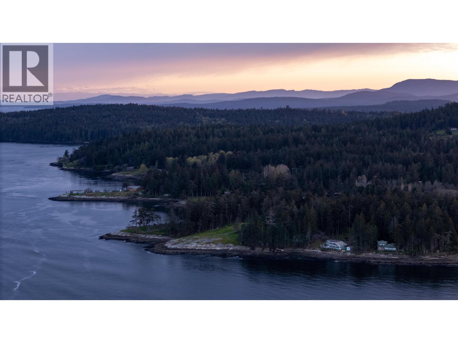 281 Bellhouse Road, Galiano Island, British Columbia  V0N 1P0 - Photo 12 - R3082363