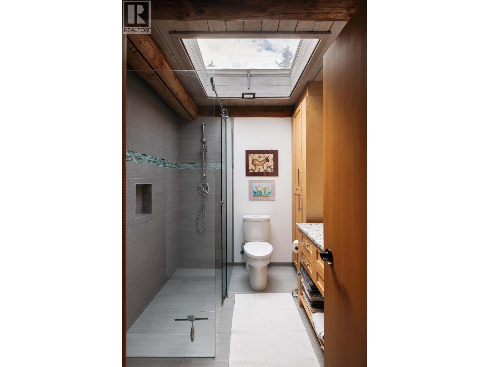 281 Bellhouse Road, Galiano Island, British Columbia  V0N 1P0 - Photo 29 - R3082363