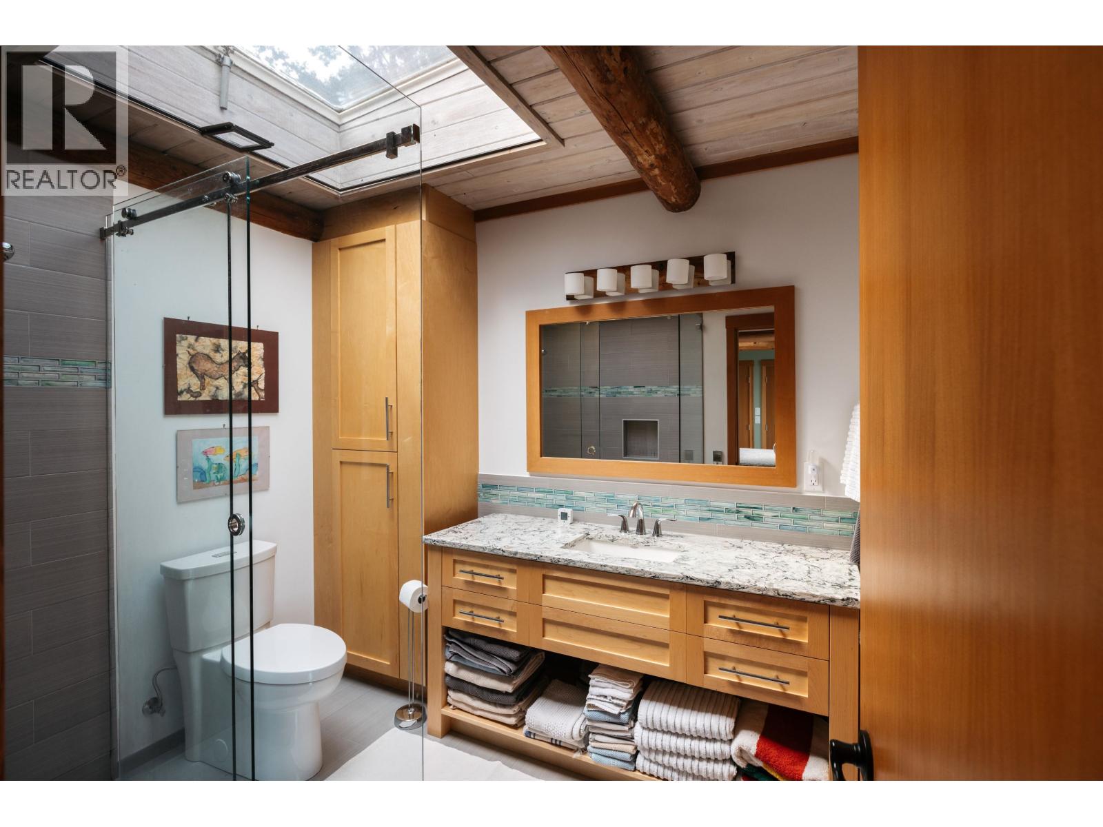 281 Bellhouse Road, Galiano Island, British Columbia  V0N 1P0 - Photo 31 - R3082363