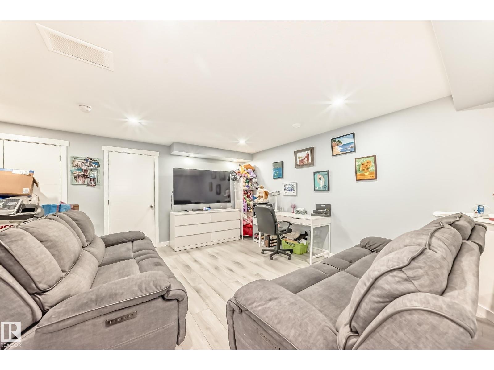 671 Lewis Green Dr Nw, Edmonton, Alberta  T5T 4V9 - Photo 35 - E4467241