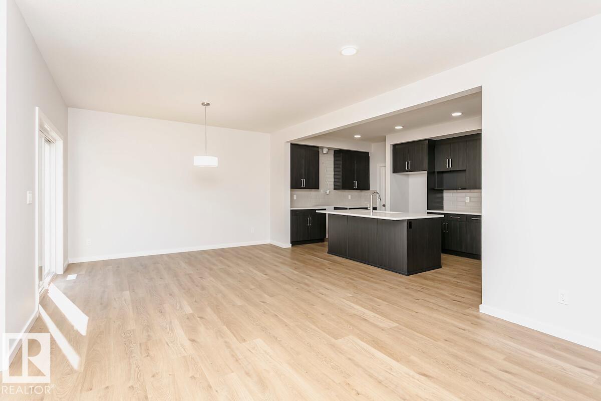 6275 29 Av Sw, Edmonton, Alberta  T6X 3J3 - Photo 4 - E4470797