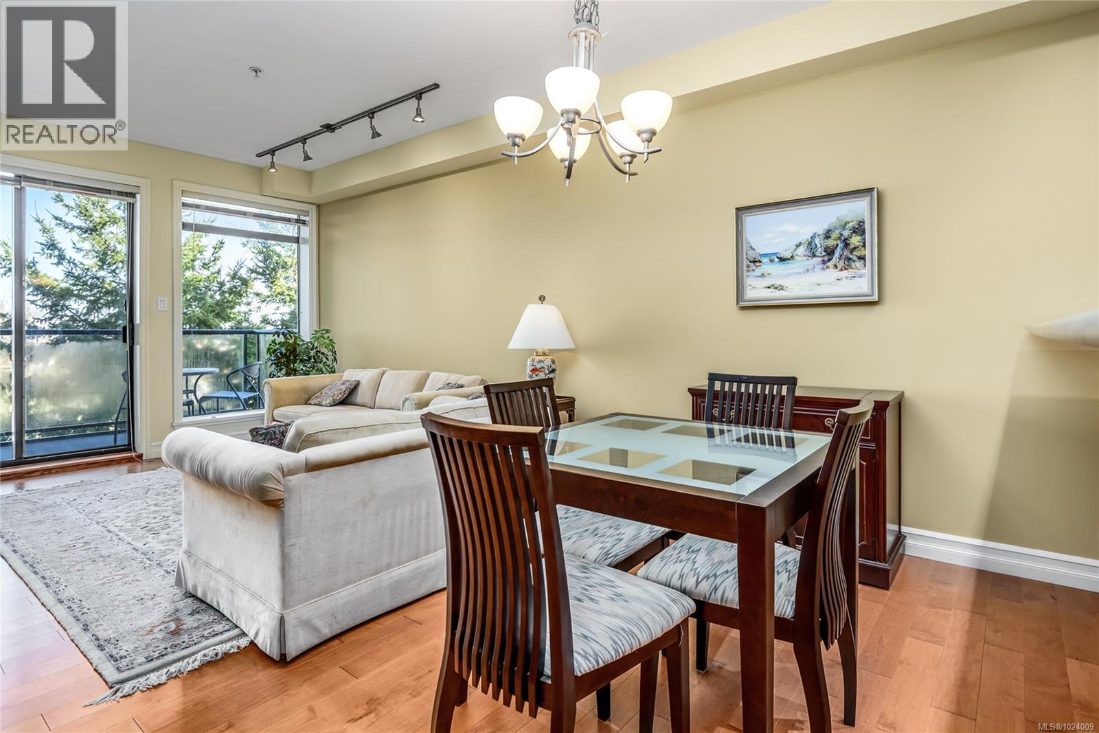 332 2300 Mansfield Dr, Courtenay, British Columbia V9N 3S3 - Photo 13 - 1024009