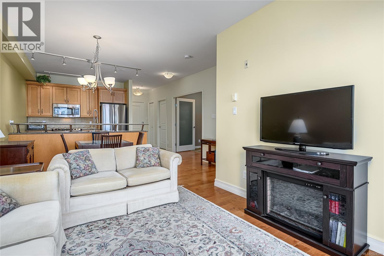 332 2300 Mansfield Dr, Courtenay, British Columbia V9N 3S3 - Photo 16 - 1024009