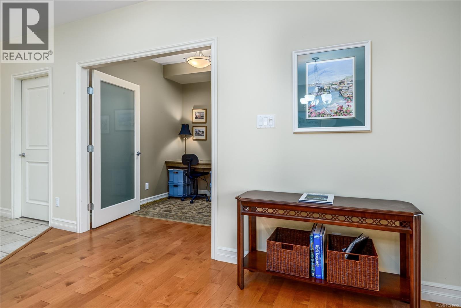 332 2300 Mansfield Dr, Courtenay, British Columbia V9N 3S3 - Photo 17 - 1024009