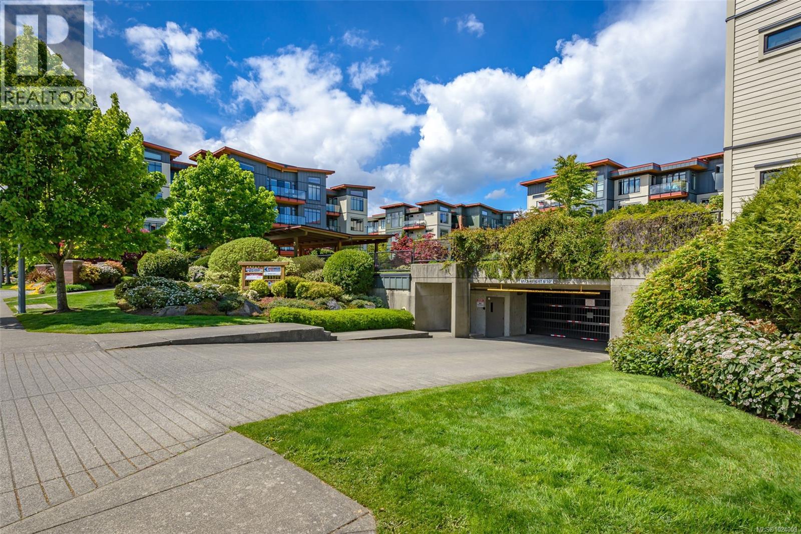 332 2300 Mansfield Dr, Courtenay, British Columbia V9N 3S3 - Photo 42 - 1024009