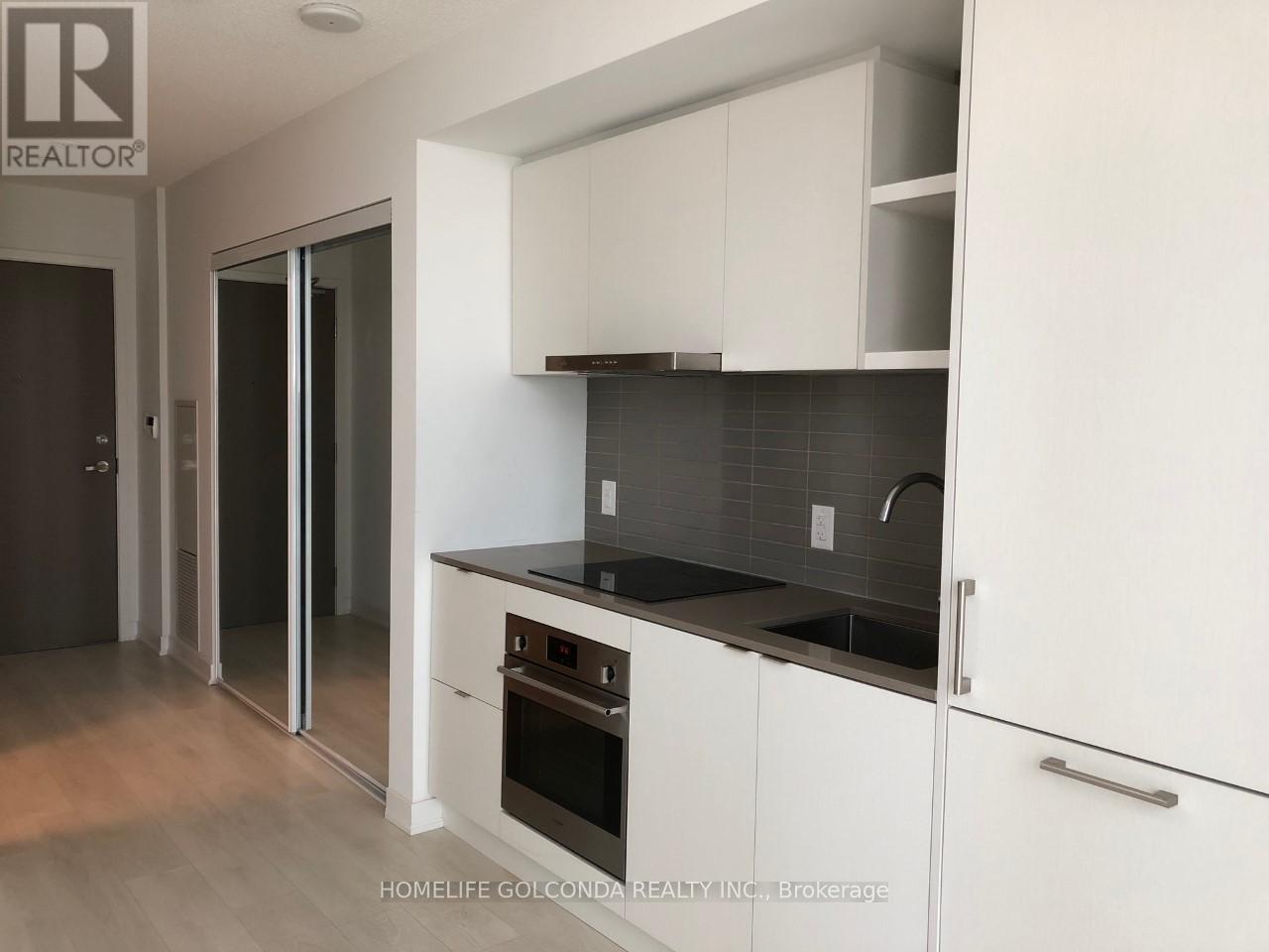 1811 - 100 Harbour Street, Toronto, Ontario  M5J 0B5 - Photo 6 - C12722050