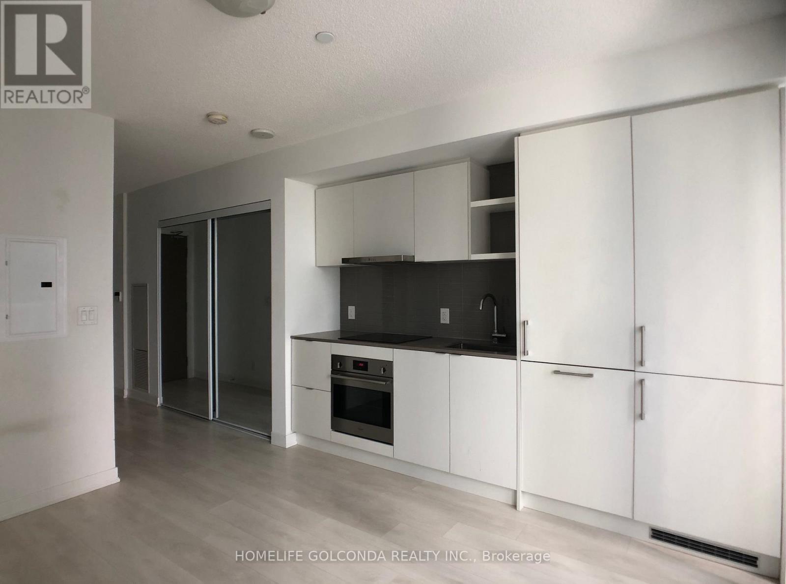 1811 - 100 Harbour Street, Toronto, Ontario  M5J 0B5 - Photo 7 - C12722050