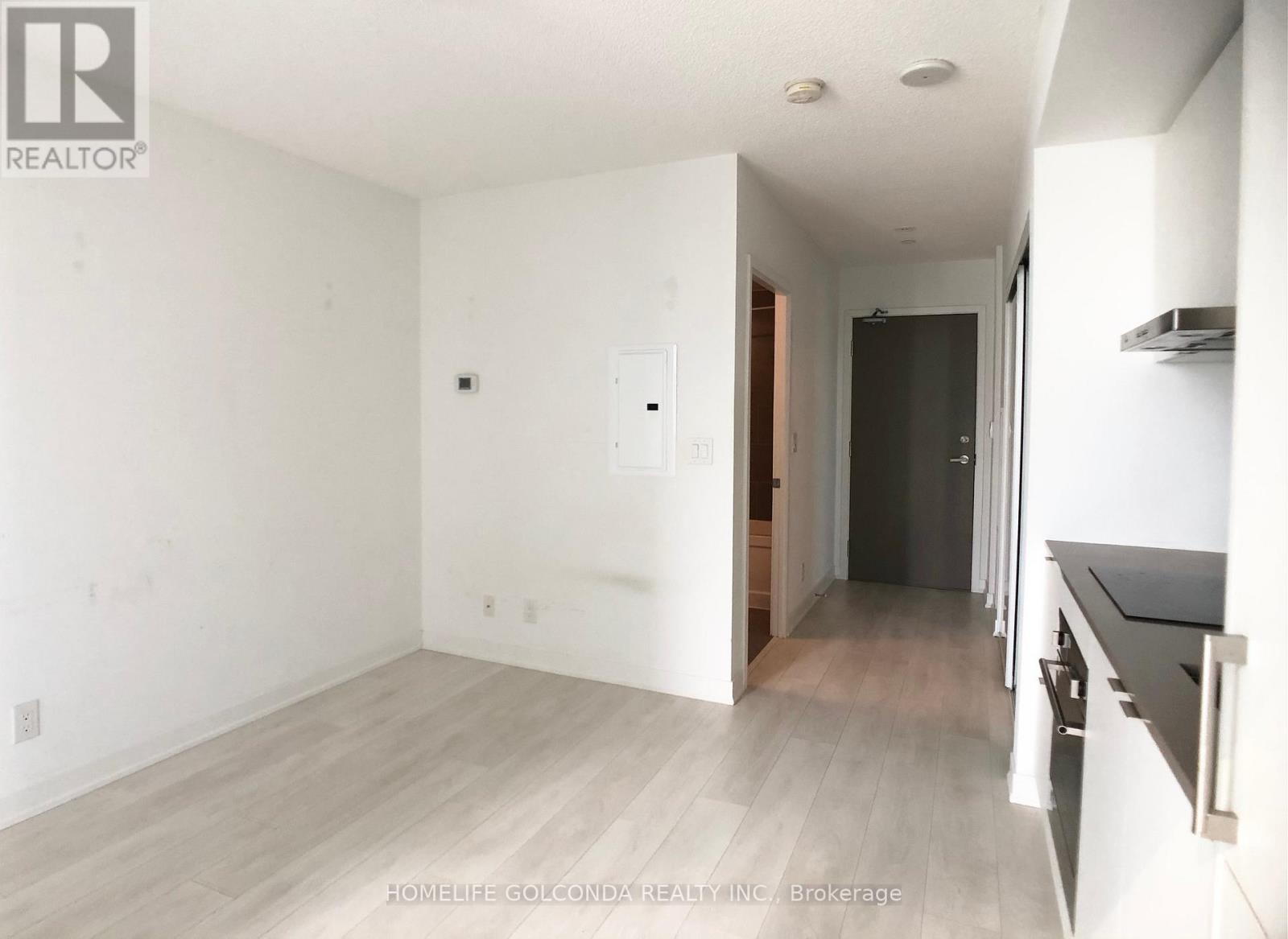 1811 - 100 Harbour Street, Toronto, Ontario  M5J 0B5 - Photo 9 - C12722050