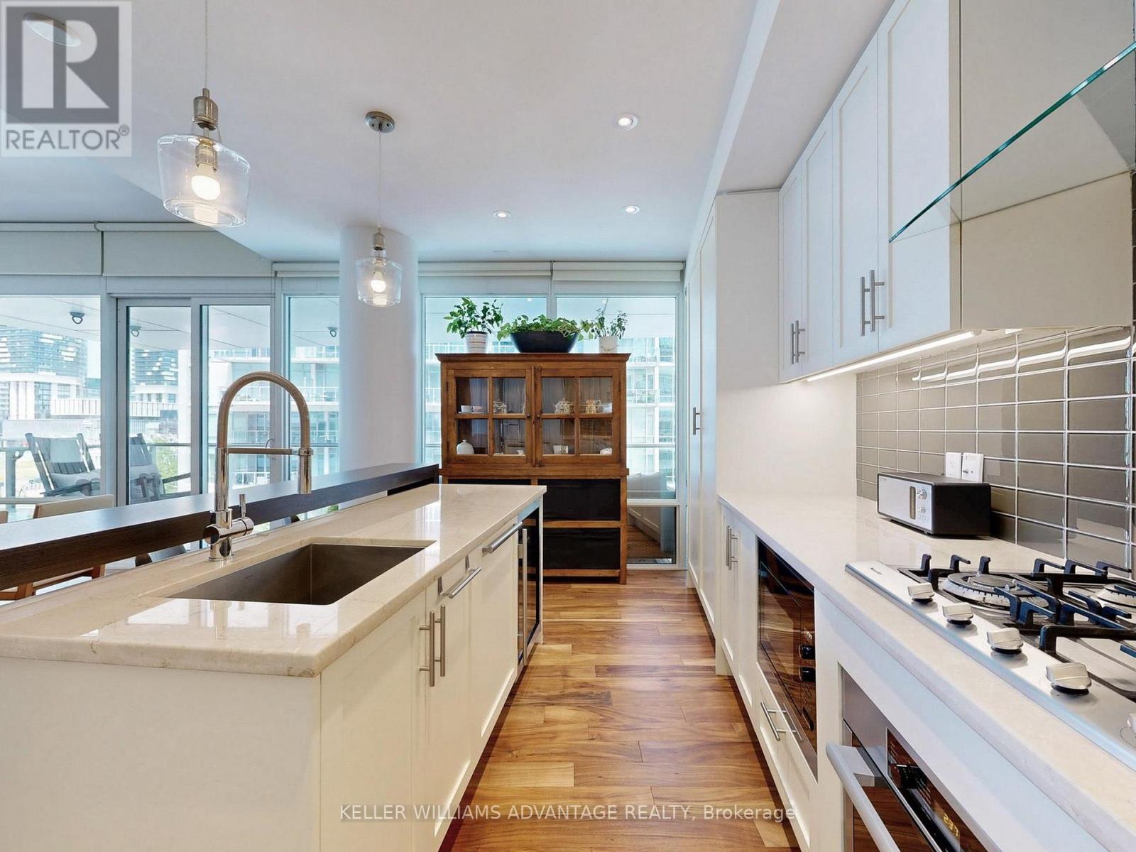 401 - 29 Queens Quay E, Toronto, Ontario  M5E 0A4 - Photo 16 - C12722100