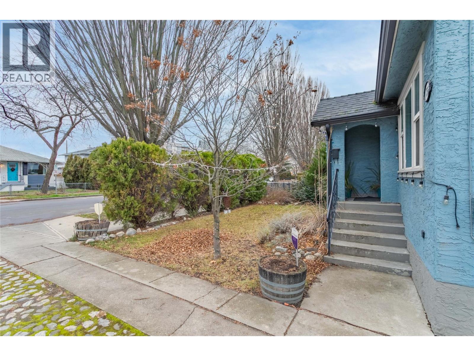 756 Stockwell Avenue, Kelowna, British Columbia  V1Y 6V9 - Photo 4 - 10372321