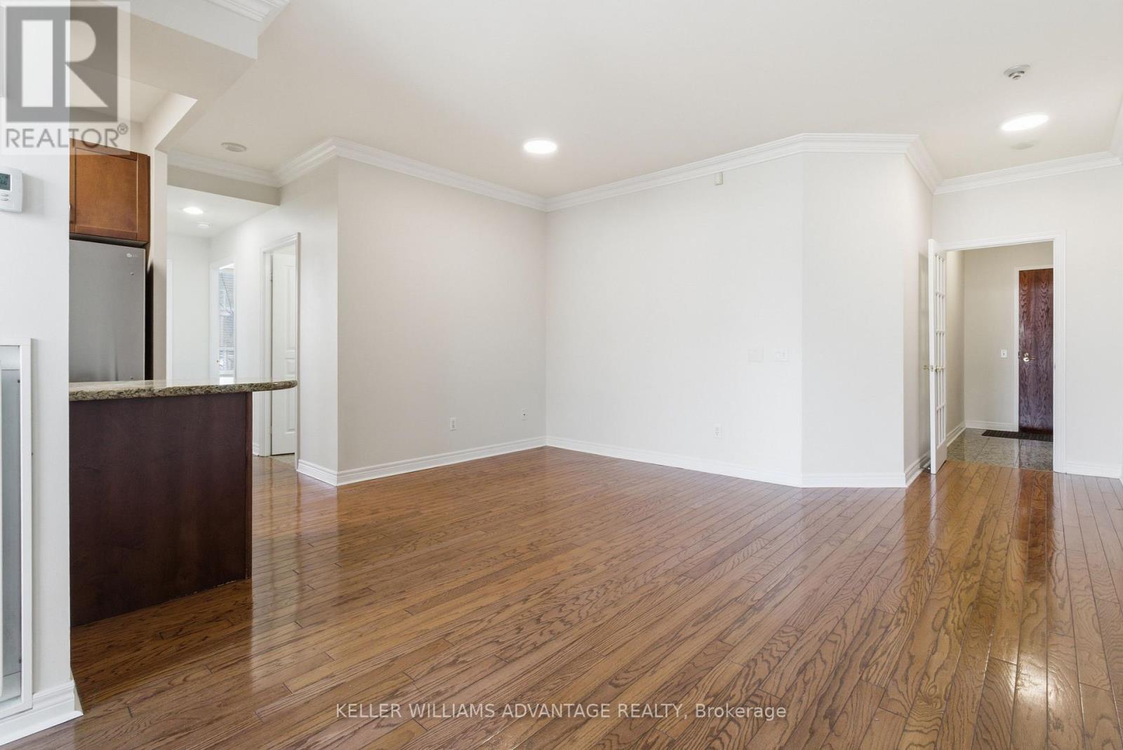 305 - 9 Boardwalk Drive, Toronto, Ontario  M4L 6T1 - Photo 6 - E12722074