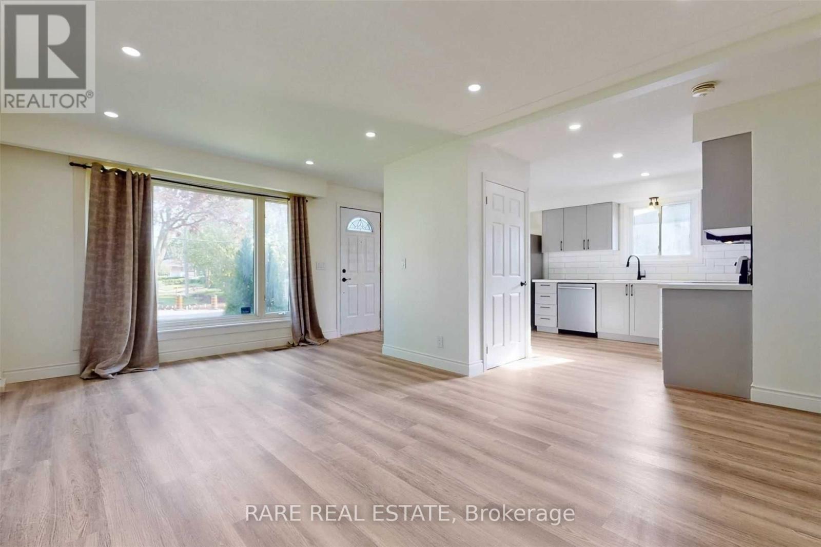 #main - 346 Conant Street, Oshawa, Ontario  L1H 3S6 - Photo 3 - E12722104