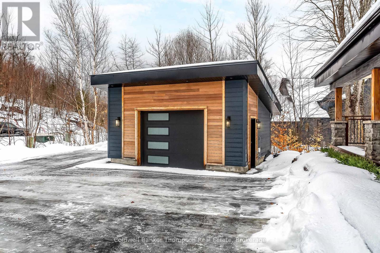 10 St George's Court, Huntsville, Ontario  P1H 1B1 - Photo 3 - X12481632