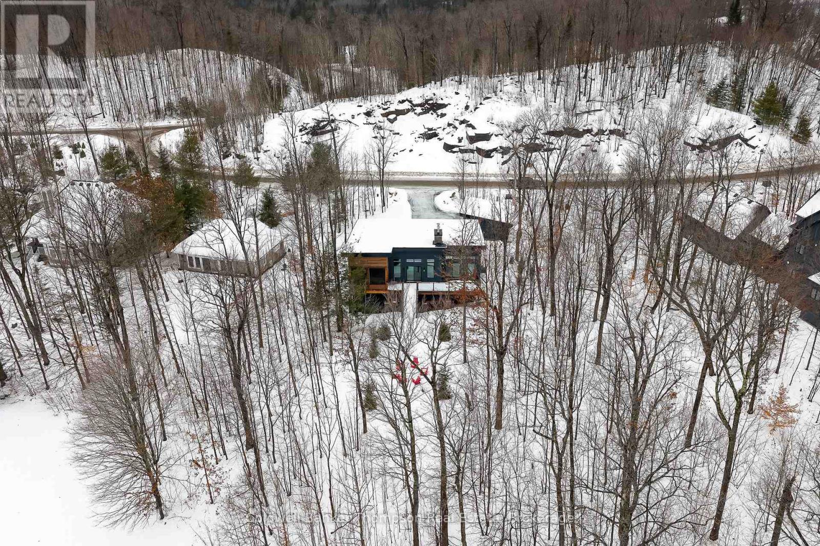 10 St George's Court, Huntsville, Ontario  P1H 1B1 - Photo 50 - X12481632