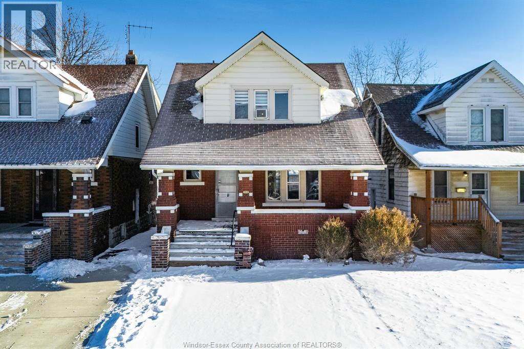 MLS# 26001762: 366 Rankin, Windsor, Canada