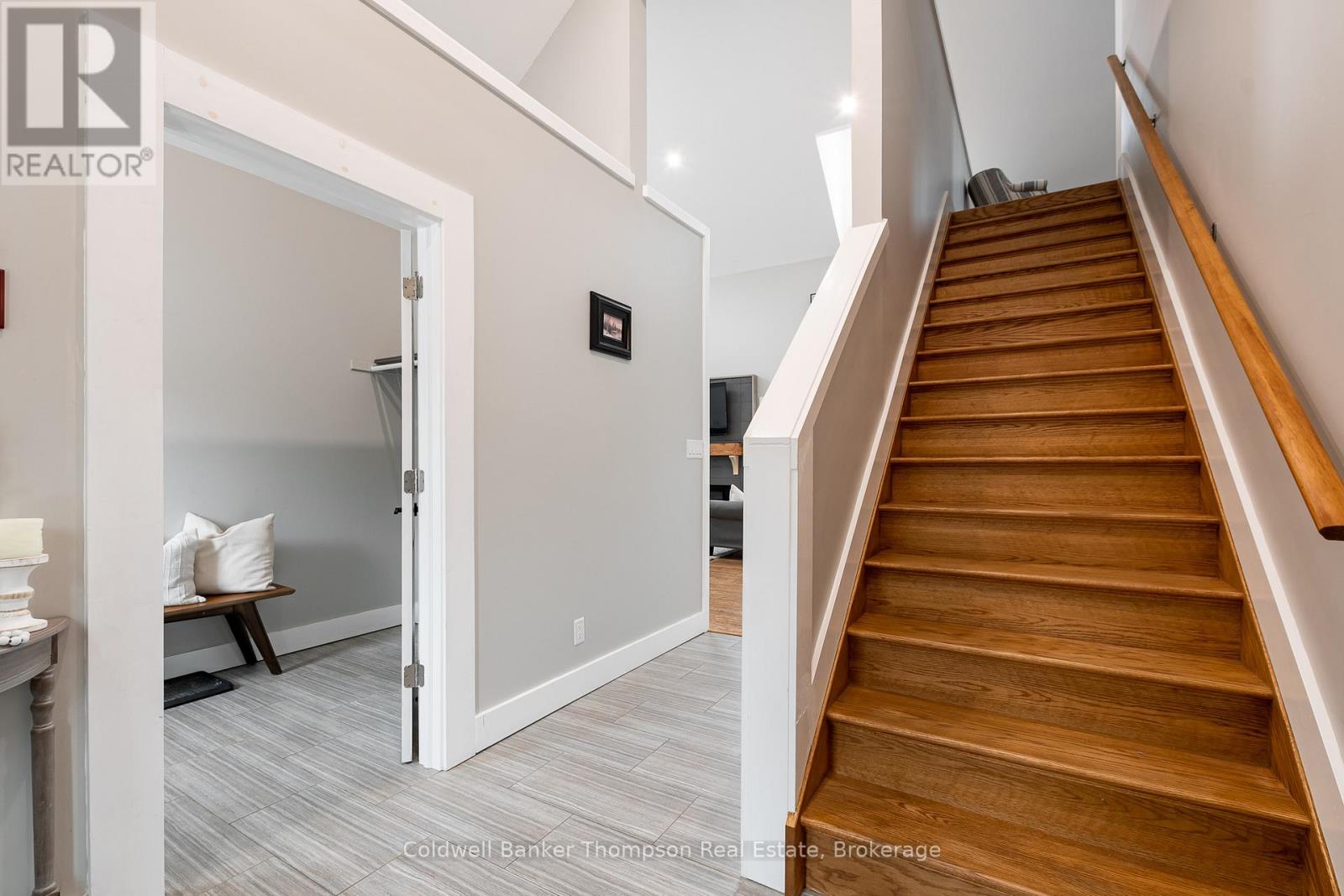 17 Deerhurst Highlands Drive, Huntsville, Ontario P1H 1B1 - Photo 5 - X12677896