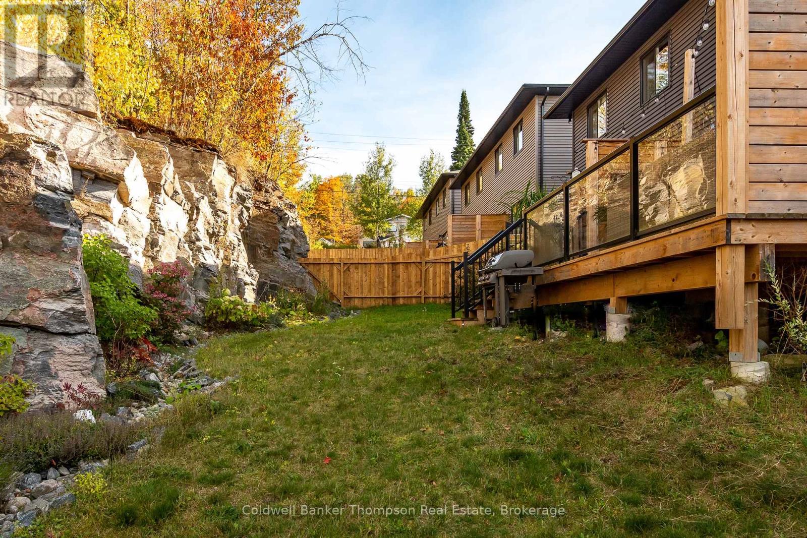 11 Cascade Lane, Huntsville, Ontario  P1H 1Y3 - Photo 33 - X12683576