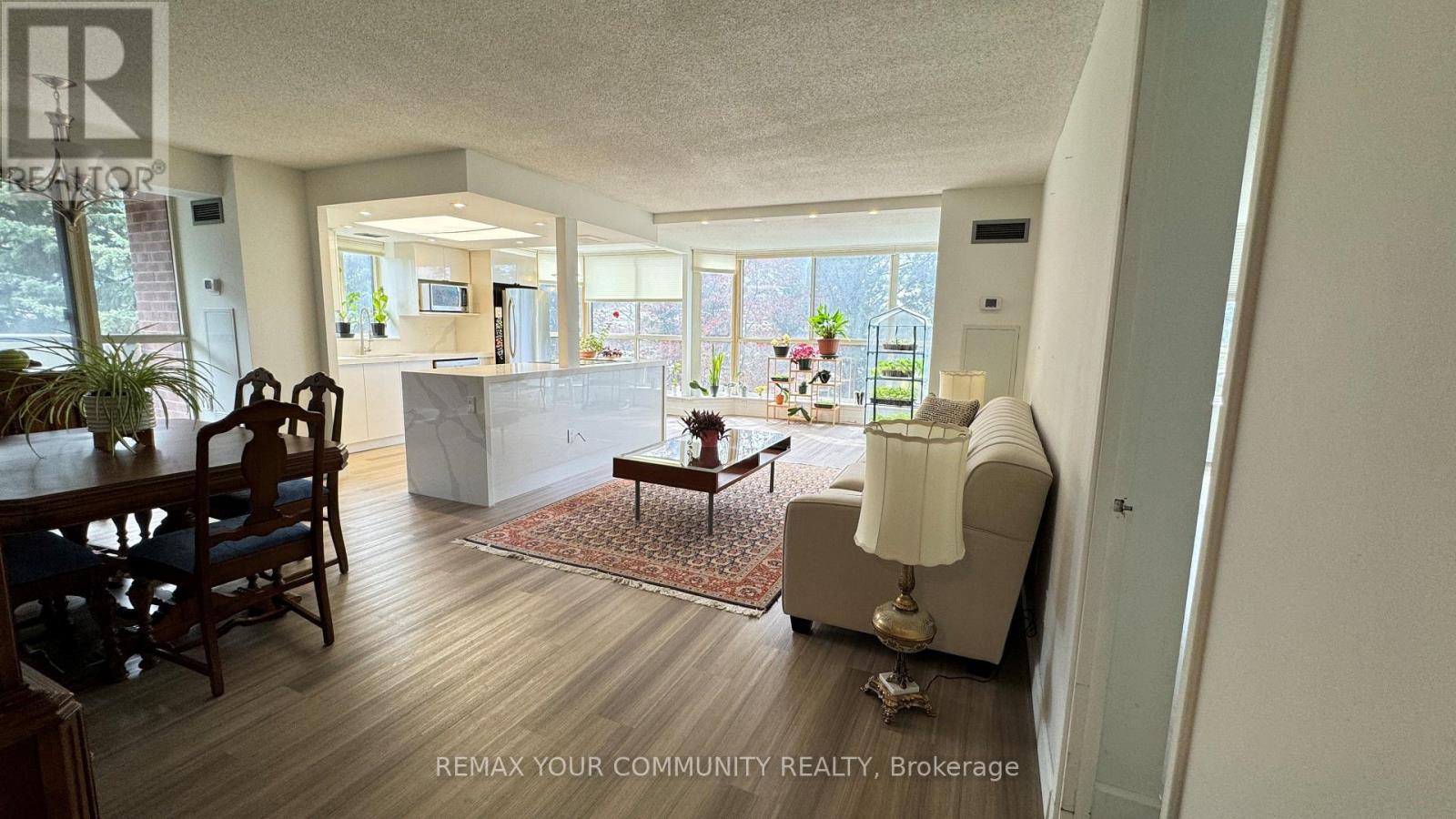 304 - 100 Observatory Lane W, Richmond Hill, Ontario  L4C 1T4 - Photo 6 - N12722060