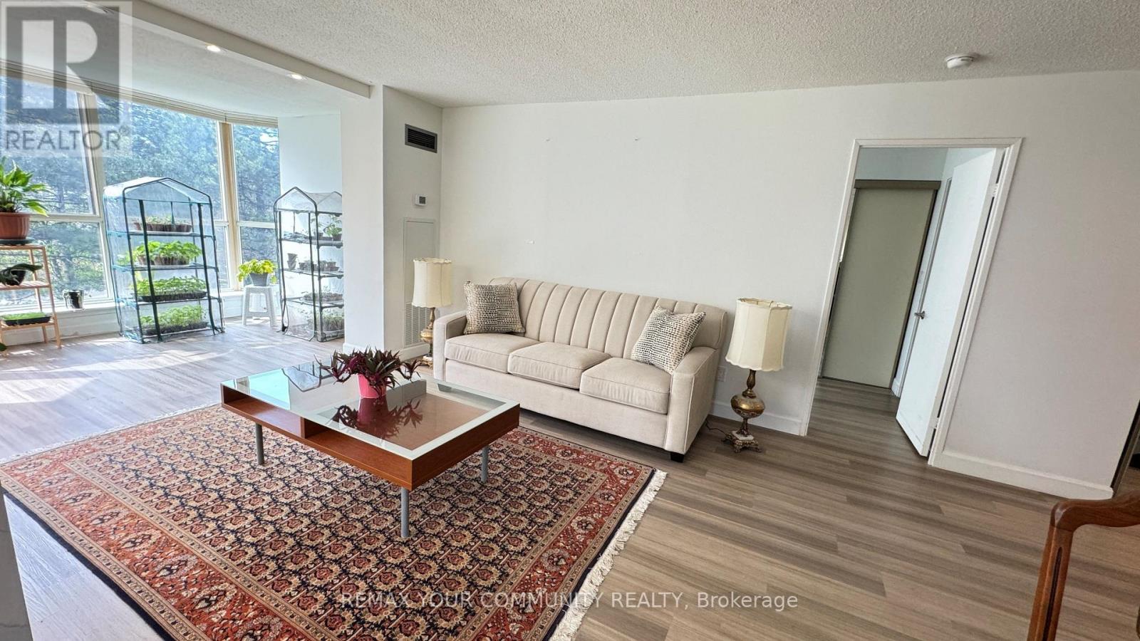 304 - 100 Observatory Lane W, Richmond Hill, Ontario  L4C 1T4 - Photo 8 - N12722060