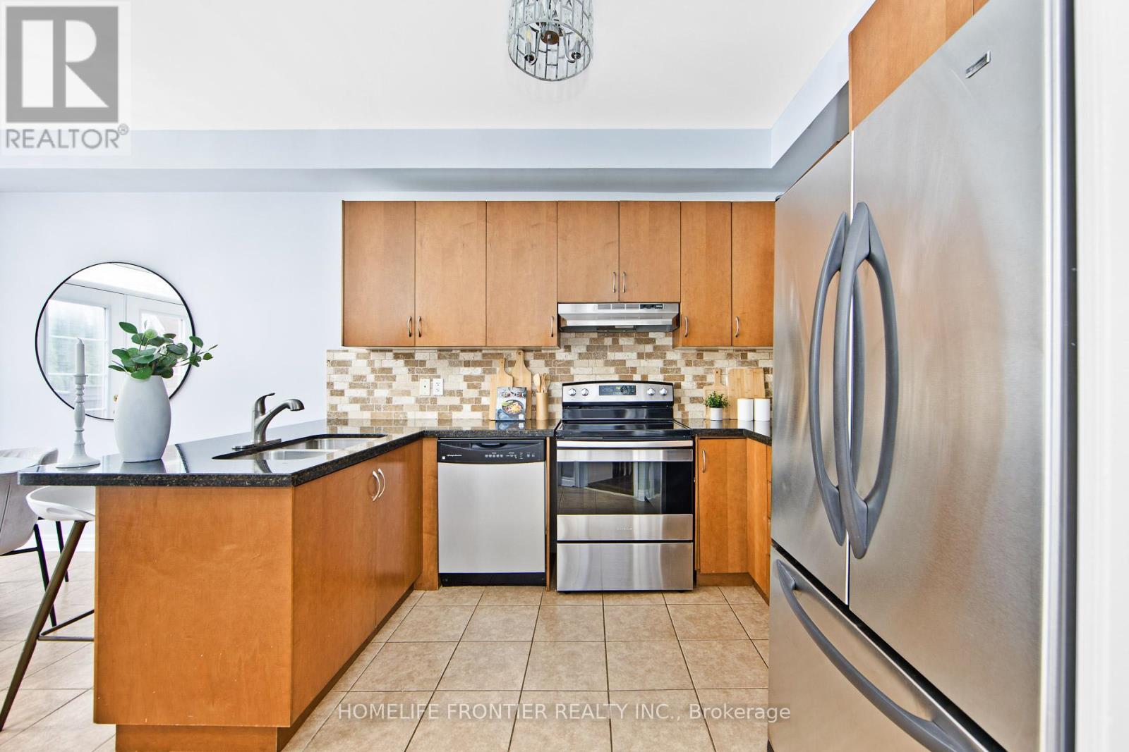 64 - 280 Paradelle Drive, Richmond Hill, Ontario  L4E 0E1 - Photo 7 - N12722132