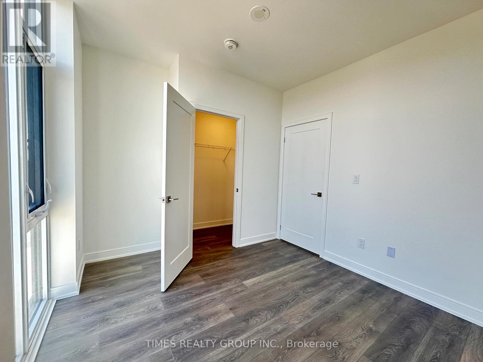 B-303 - 715 Davis Drive, Newmarket, Ontario  L3Y 0J2 - Photo 5 - N12675338