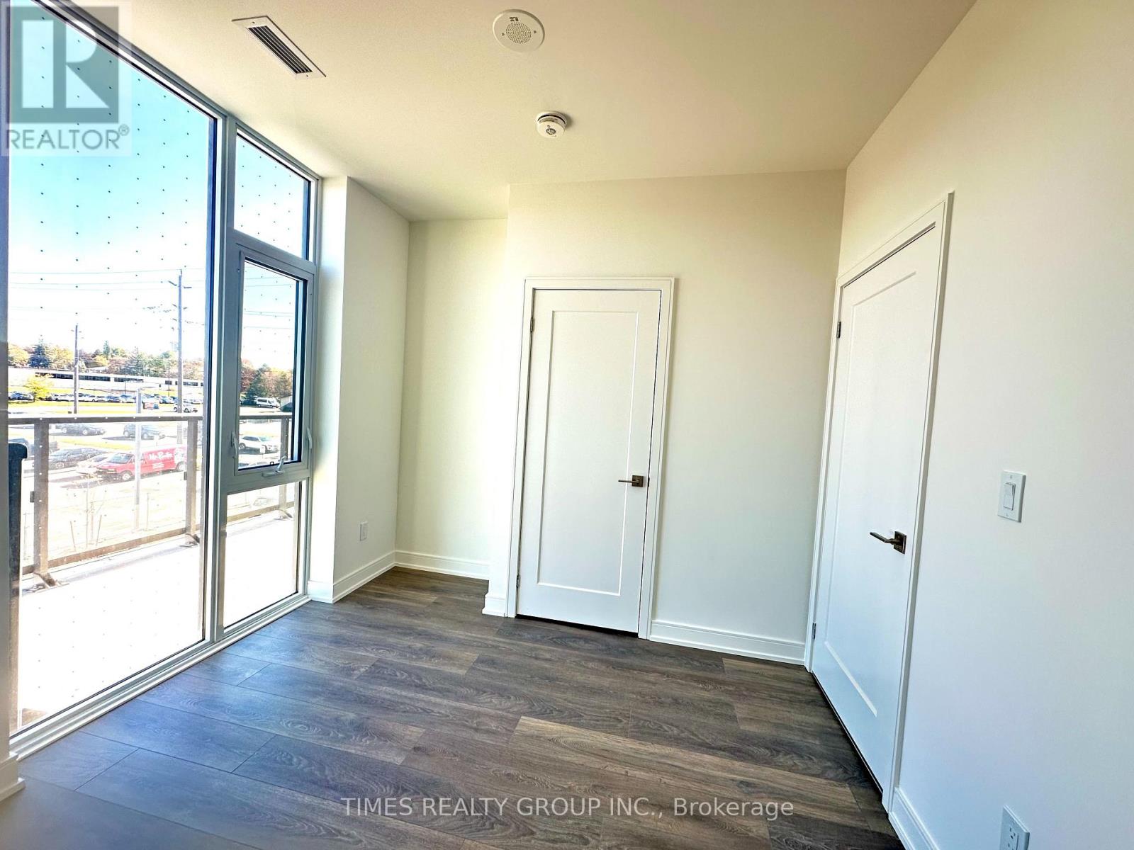 B-303 - 715 Davis Drive, Newmarket, Ontario  L3Y 0J2 - Photo 6 - N12675338