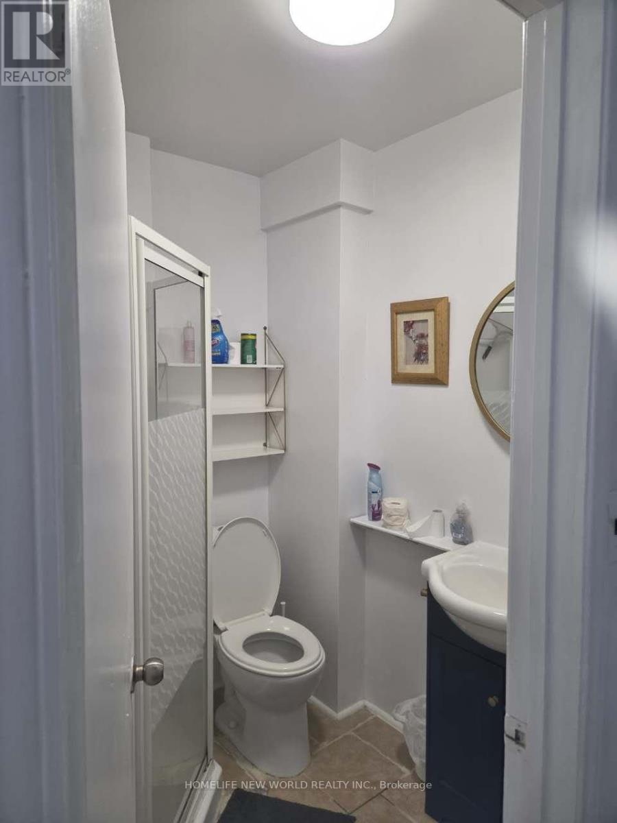 19 Flindall Street, Quinte West, Ontario  K8V 3E2 - Photo 11 - X12718556