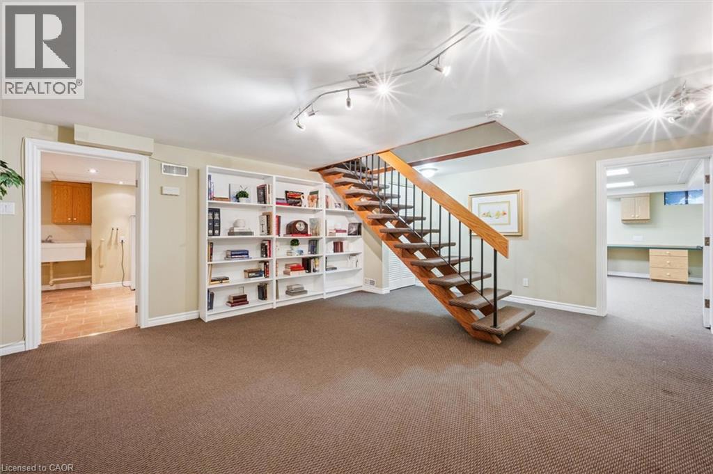 259 Old Post Road, Waterloo, Ontario  N2L 5B8 - Photo 35 - 40800299