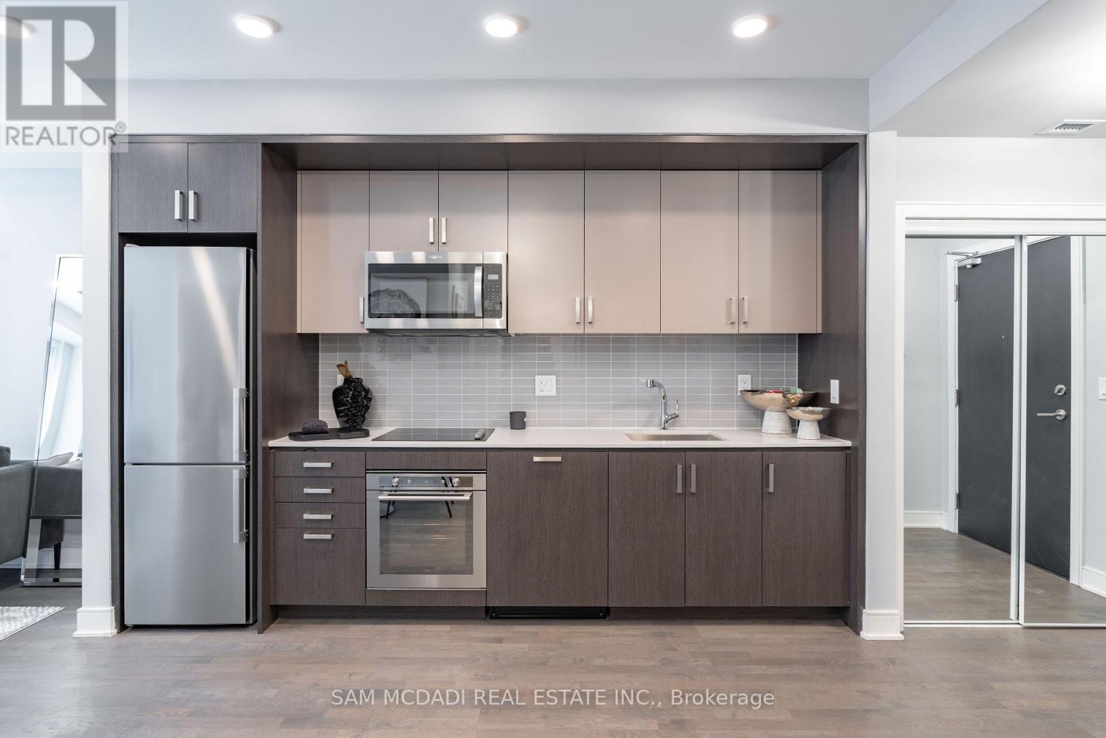 232 - 1575 Lakeshore Road W, Mississauga, Ontario  L5J 0B1 - Photo 4 - W12722054