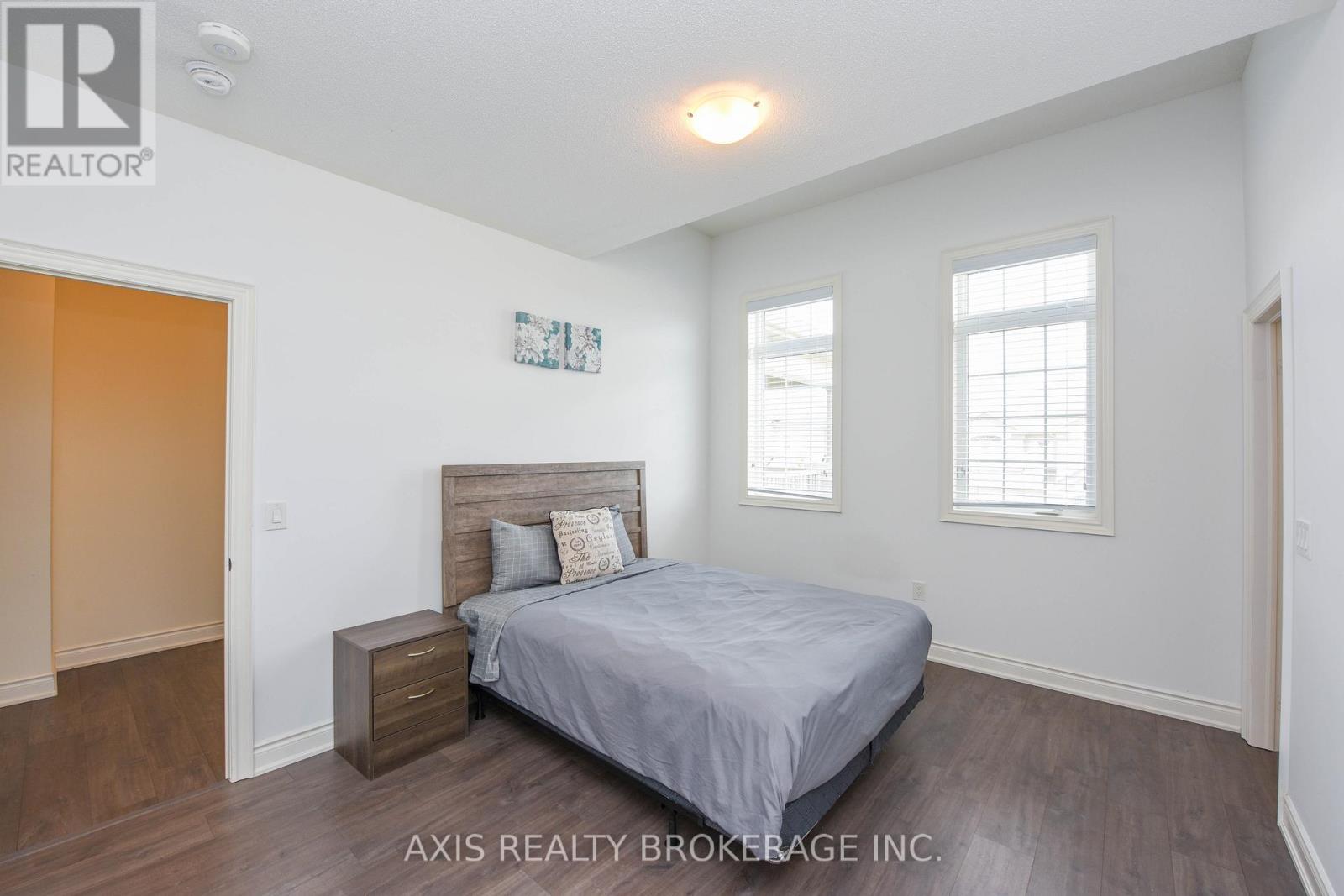 1534 Devine Point, Milton, Ontario  L9E 1H6 - Photo 35 - W12722114