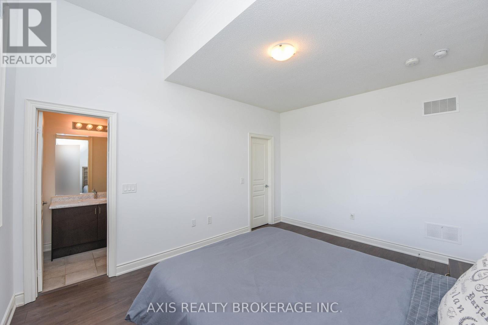 1534 Devine Point, Milton, Ontario  L9E 1H6 - Photo 36 - W12722114