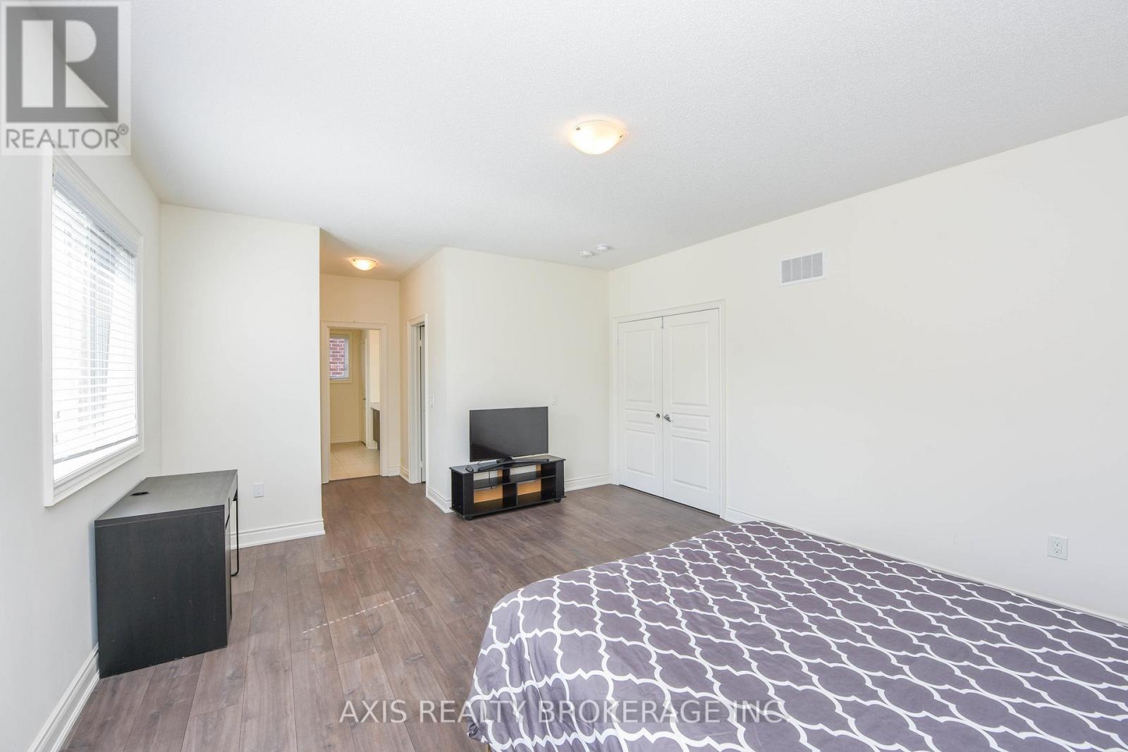 1534 Devine Point, Milton, Ontario  L9E 1H6 - Photo 40 - W12722114