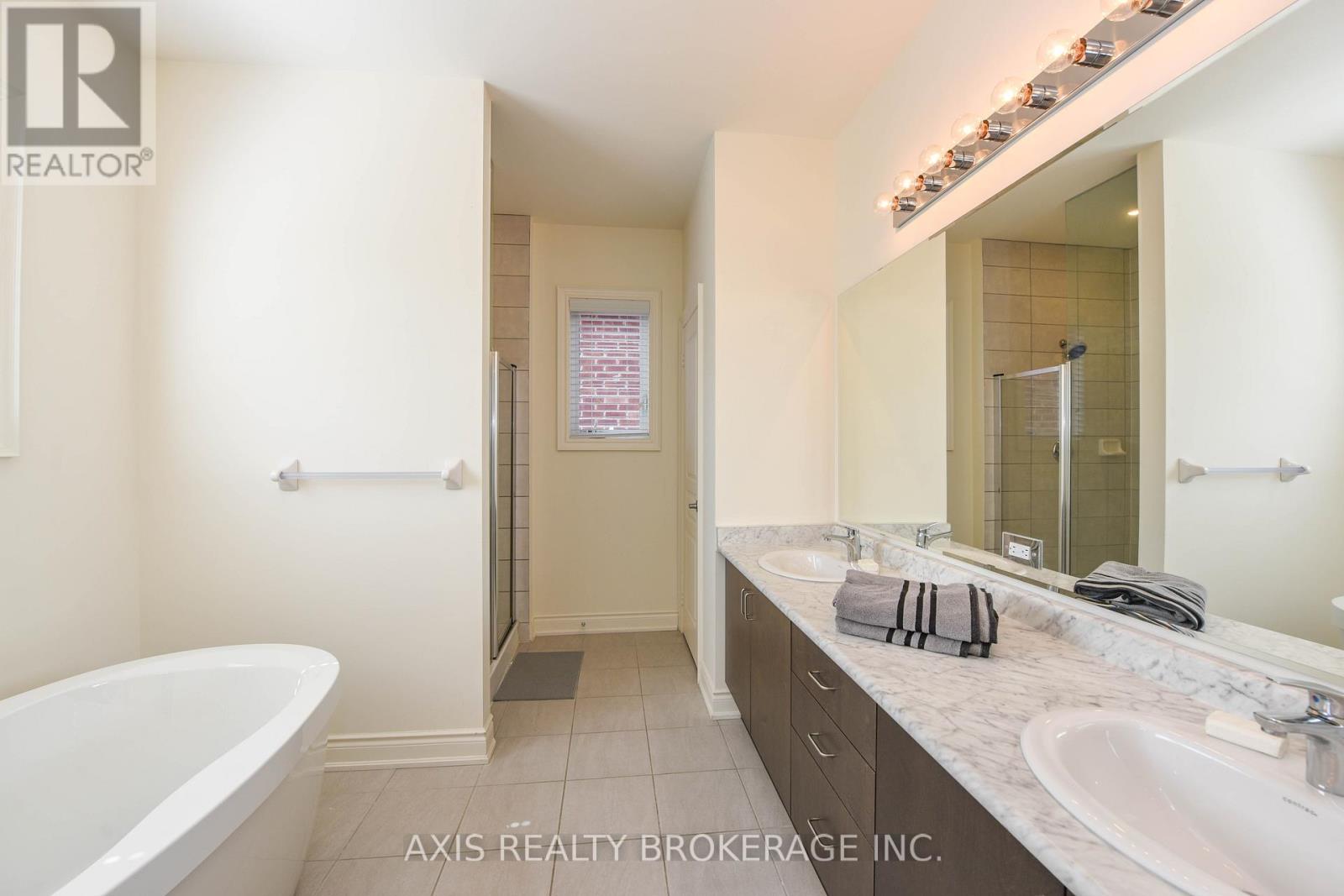 1534 Devine Point, Milton, Ontario  L9E 1H6 - Photo 41 - W12722114