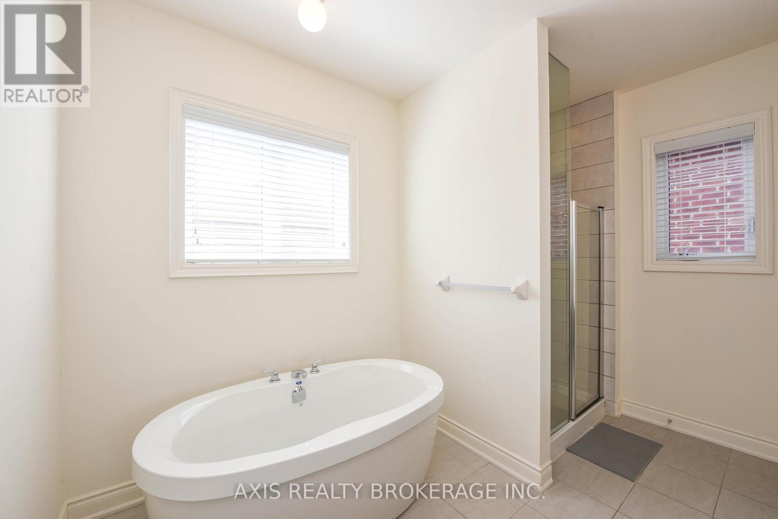 1534 Devine Point, Milton, Ontario  L9E 1H6 - Photo 43 - W12722114