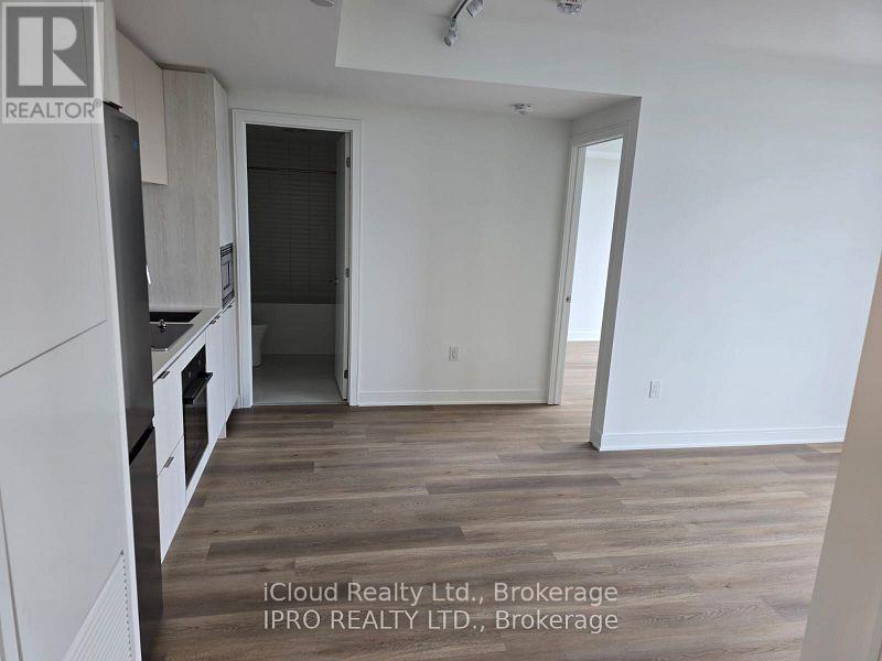 903 - 86 Dundas Street, Mississauga, Ontario  L5A 1W4 - Photo 4 - W12722130