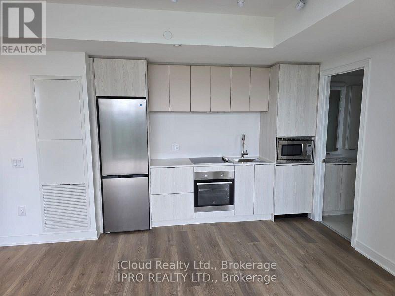 903 - 86 Dundas Street, Mississauga, Ontario  L5A 1W4 - Photo 5 - W12722130