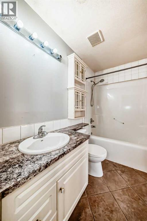 205, 7 Lineham Avenue, Okotoks, Alberta  T1S 1Z2 - Photo 24 - A2280969