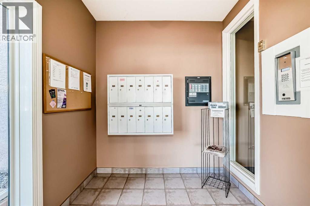 205, 7 Lineham Avenue, Okotoks, Alberta  T1S 1Z2 - Photo 33 - A2280969