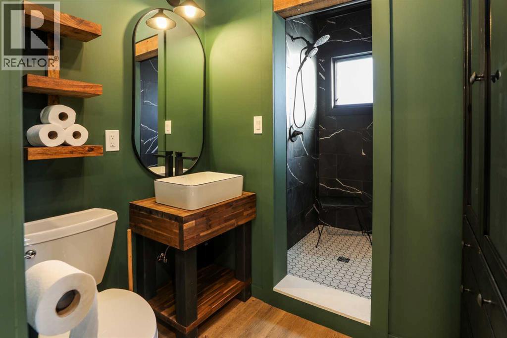 111 4 Avenue, Warner, Alberta  T0K 2L0 - Photo 18 - A2280533