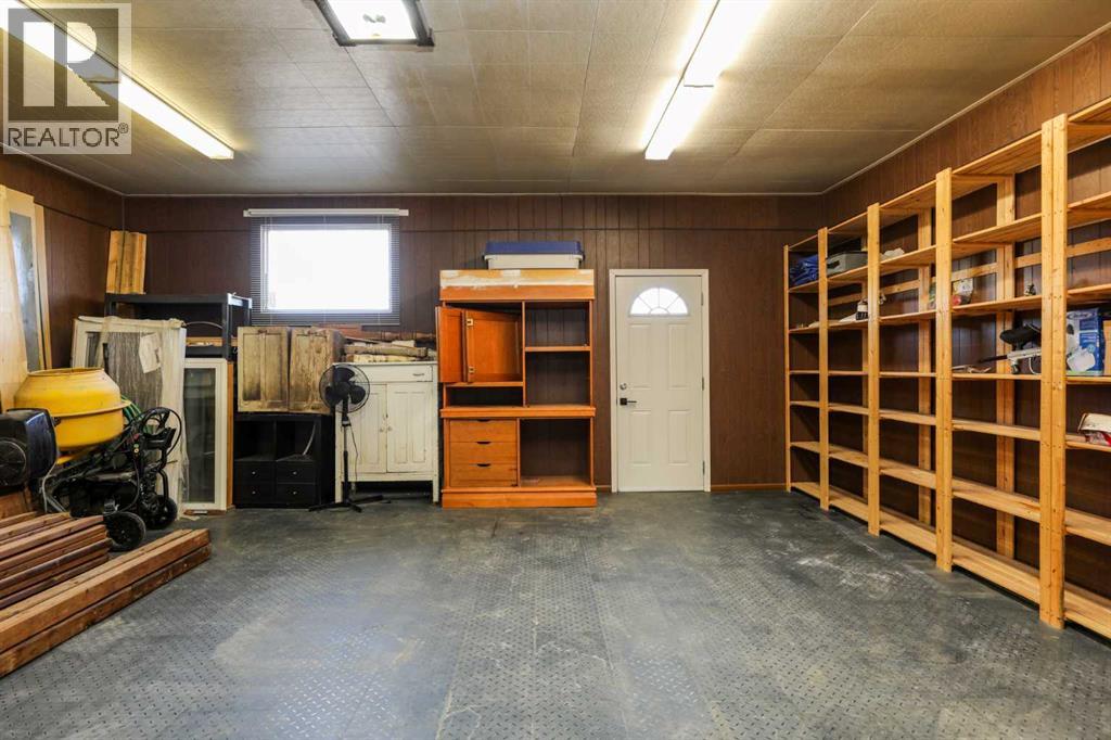 111 4 Avenue, Warner, Alberta  T0K 2L0 - Photo 23 - A2280533