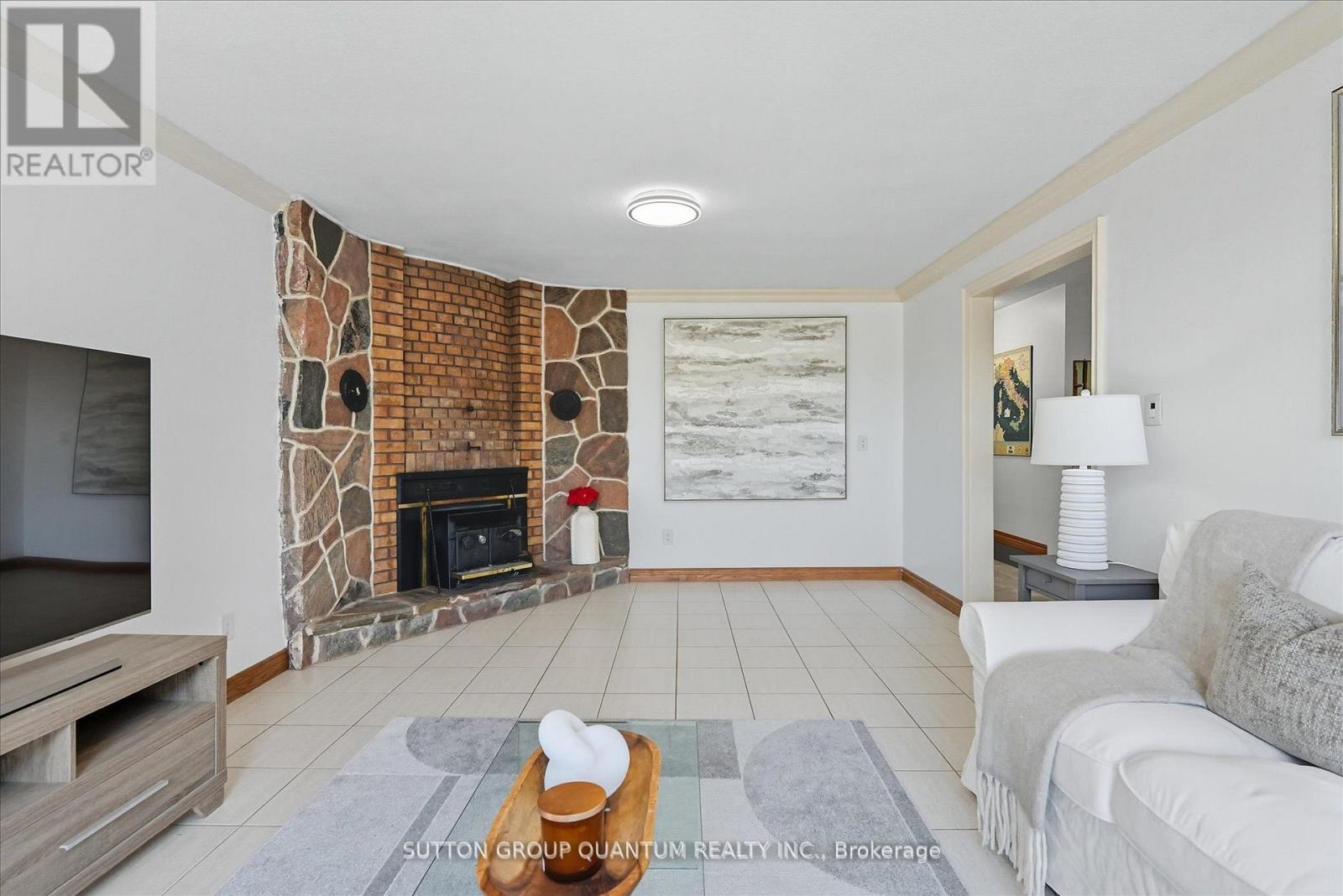 729 Winston Road, Grimsby, Ontario  L3M 4E8 - Photo 14 - X12722136