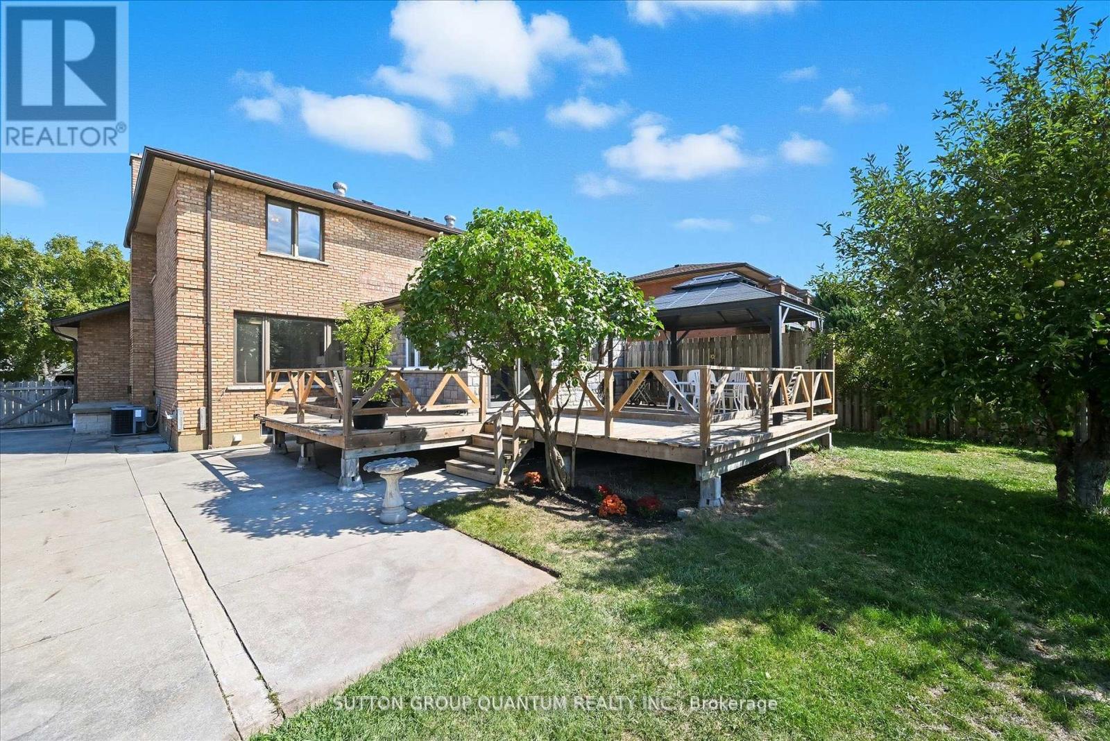 729 Winston Road, Grimsby, Ontario  L3M 4E8 - Photo 35 - X12722136