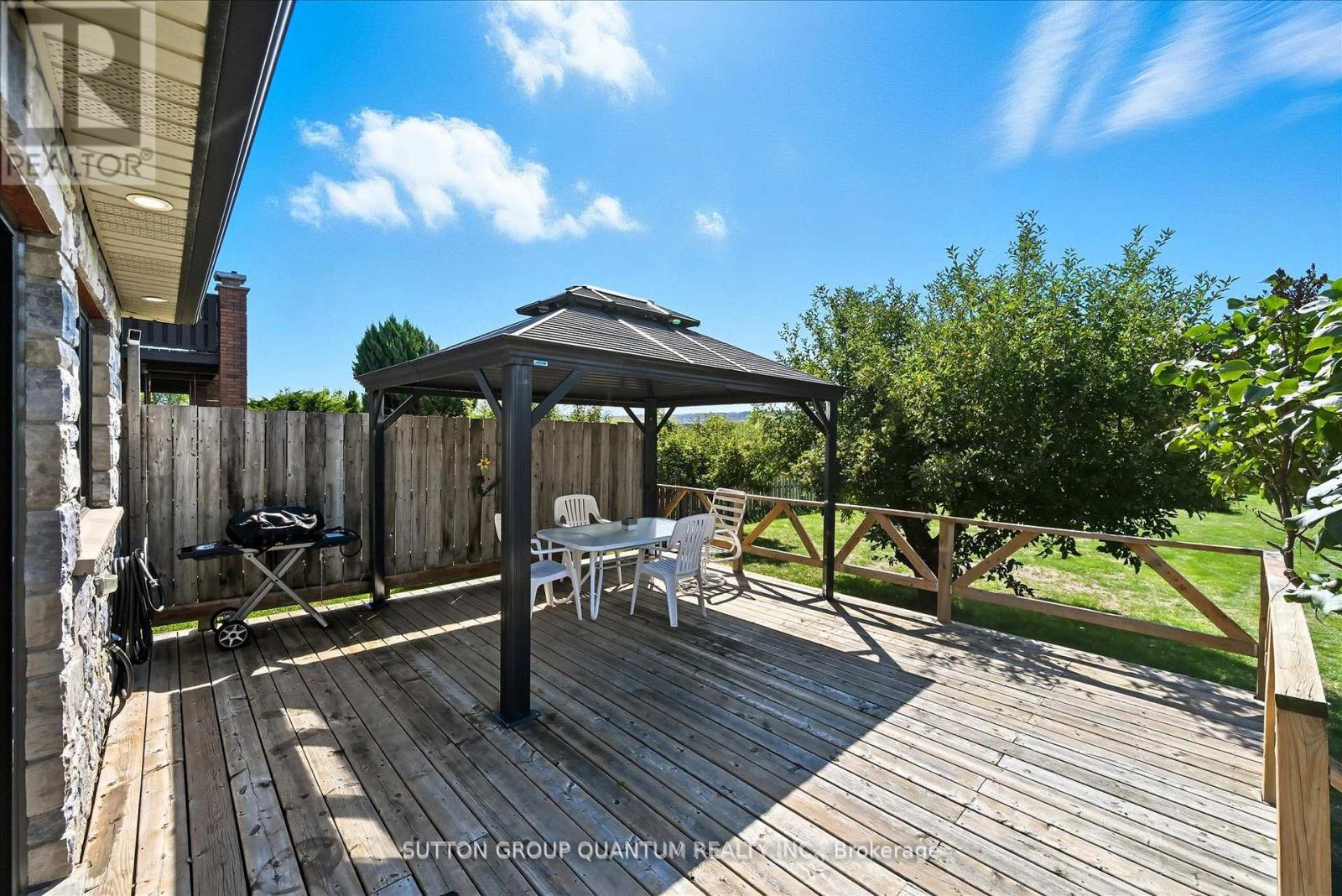 729 Winston Road, Grimsby, Ontario  L3M 4E8 - Photo 36 - X12722136