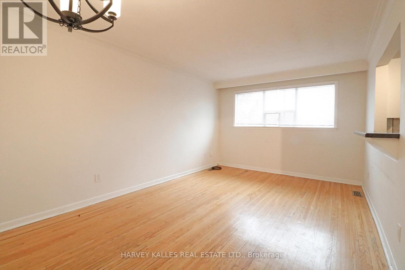 Main - 866 Davenport Road, Toronto, Ontario  M6G 2B6 - Photo 14 - C12649532